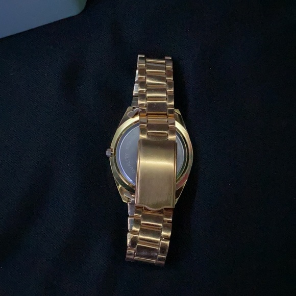 Watch - Picture 2 of 2